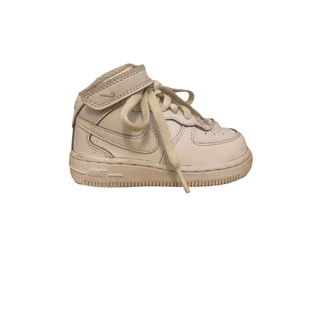 Nike Air Force Size 7